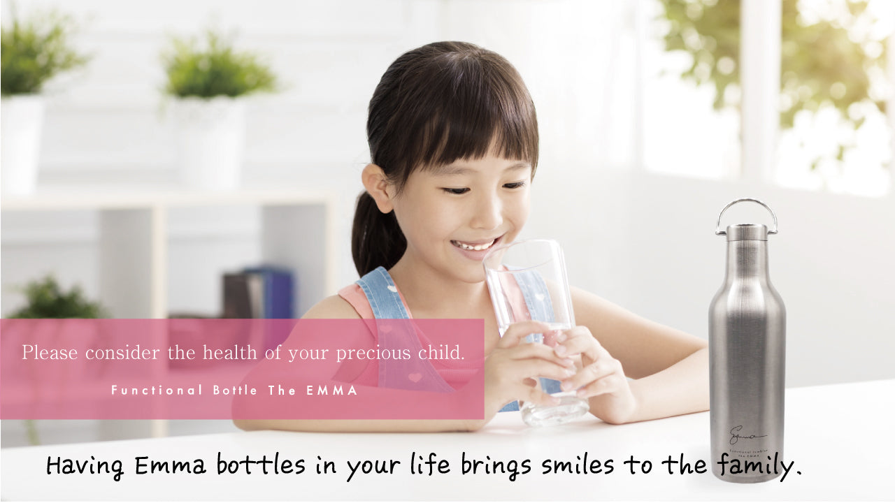 It addresses the concerns of people in their 40s and 50s, providing solutions for issues related to aging. Using Emma Bottle revitalizes your body and fills your life with energy. By changing the water you consume, it restores your oxidized body to its original state, offering a healthy daily life.What is activated water? Activated water is a special type of water with antioxidant properties, containing hydrogen peroxide or specific ingredients.